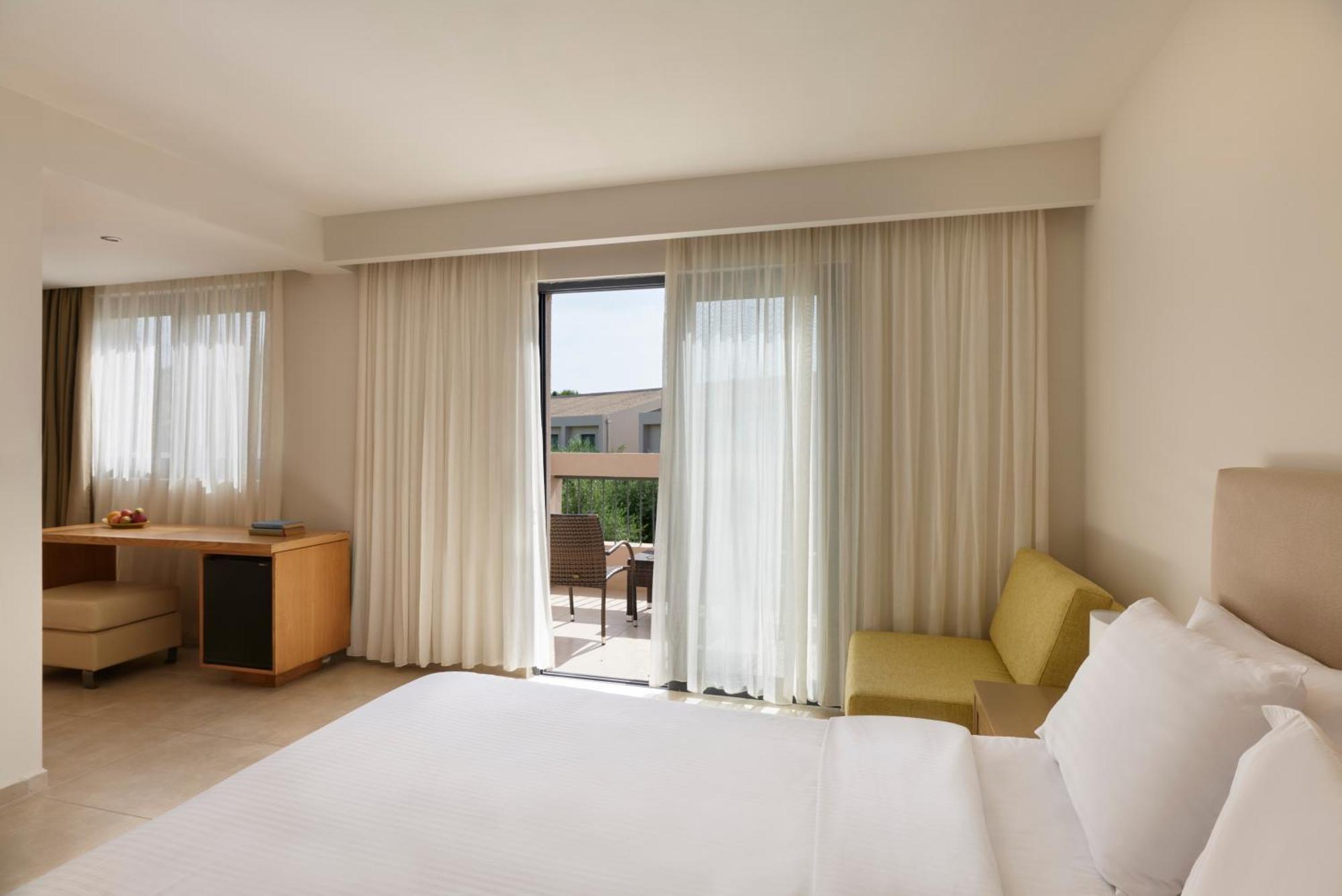 טרגקי Atlantica Eleon Grand Resort מראה חיצוני תמונה
